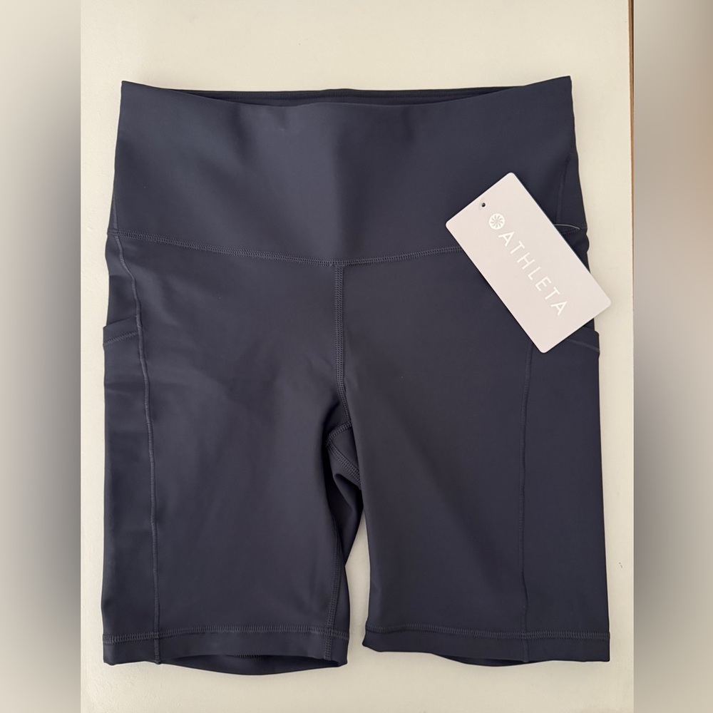 NWT Interval Stash 7” shorts by Athleta